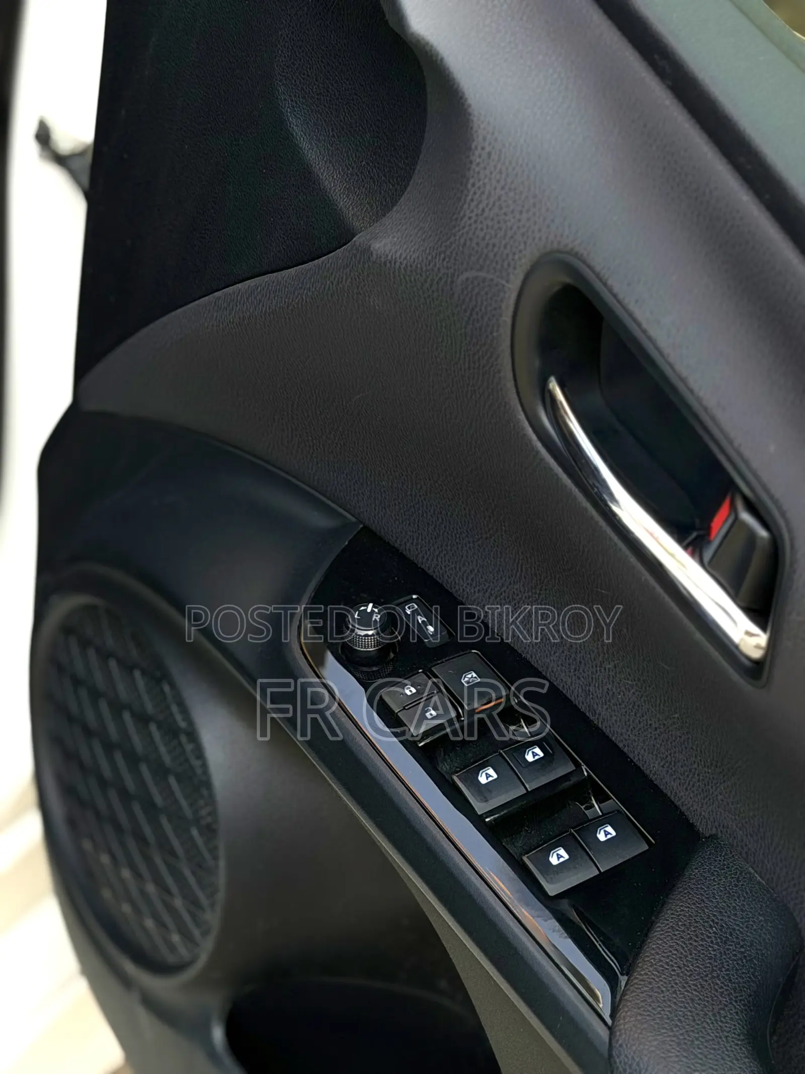 Toyota Prius Four Touring 2017 Pearl