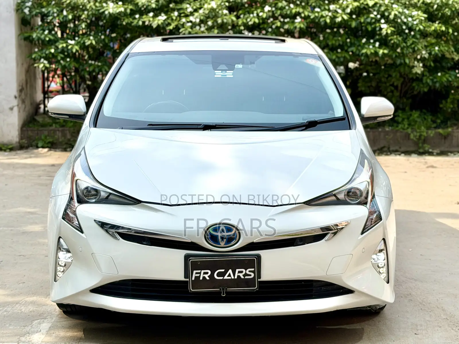Toyota Prius Four Touring 2017 Pearl