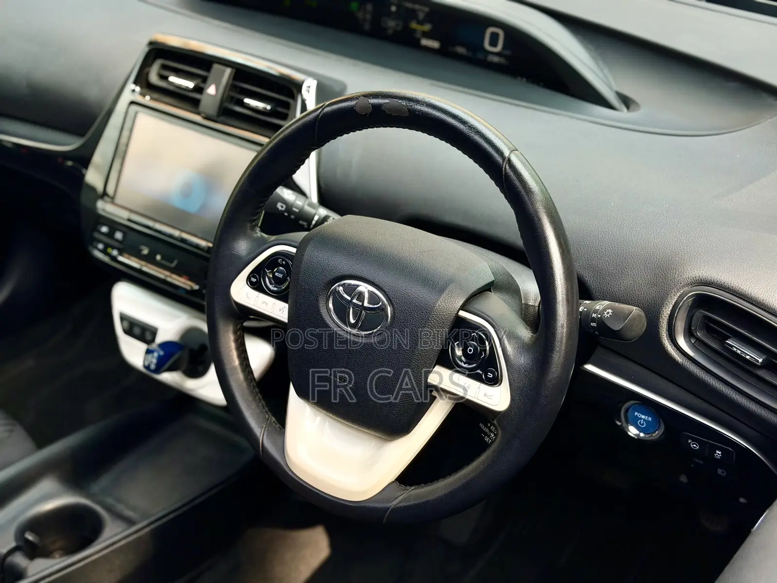Toyota Prius Four Touring 2017 Pearl