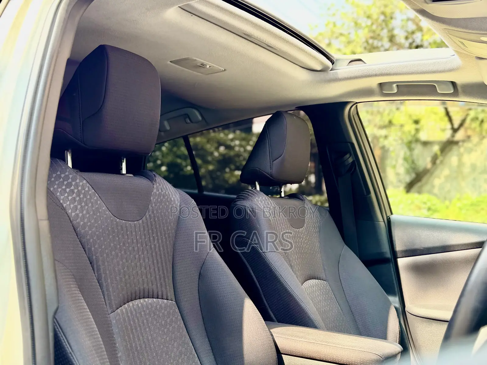 Toyota Prius Four Touring 2017 Pearl