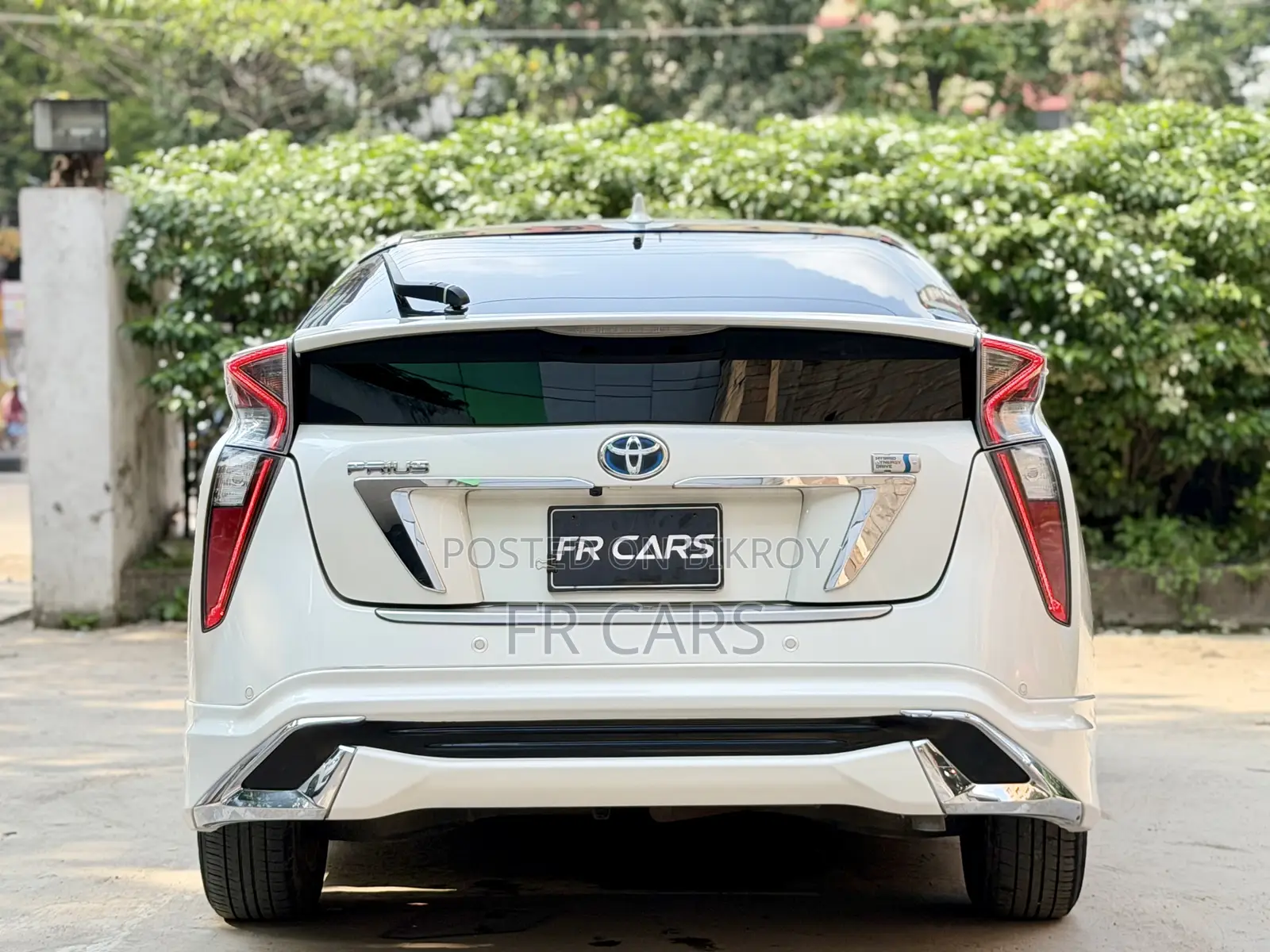 Toyota Prius Four Touring 2017 Pearl