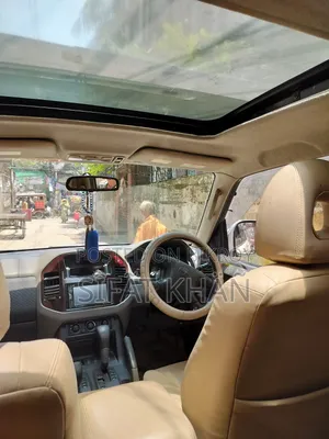 Mitsubishi Pajero 1999 White
