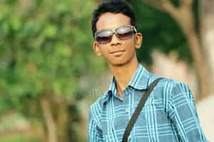 ফ্রন্টএন্ড/গ্রাফিক ডিজাইনার