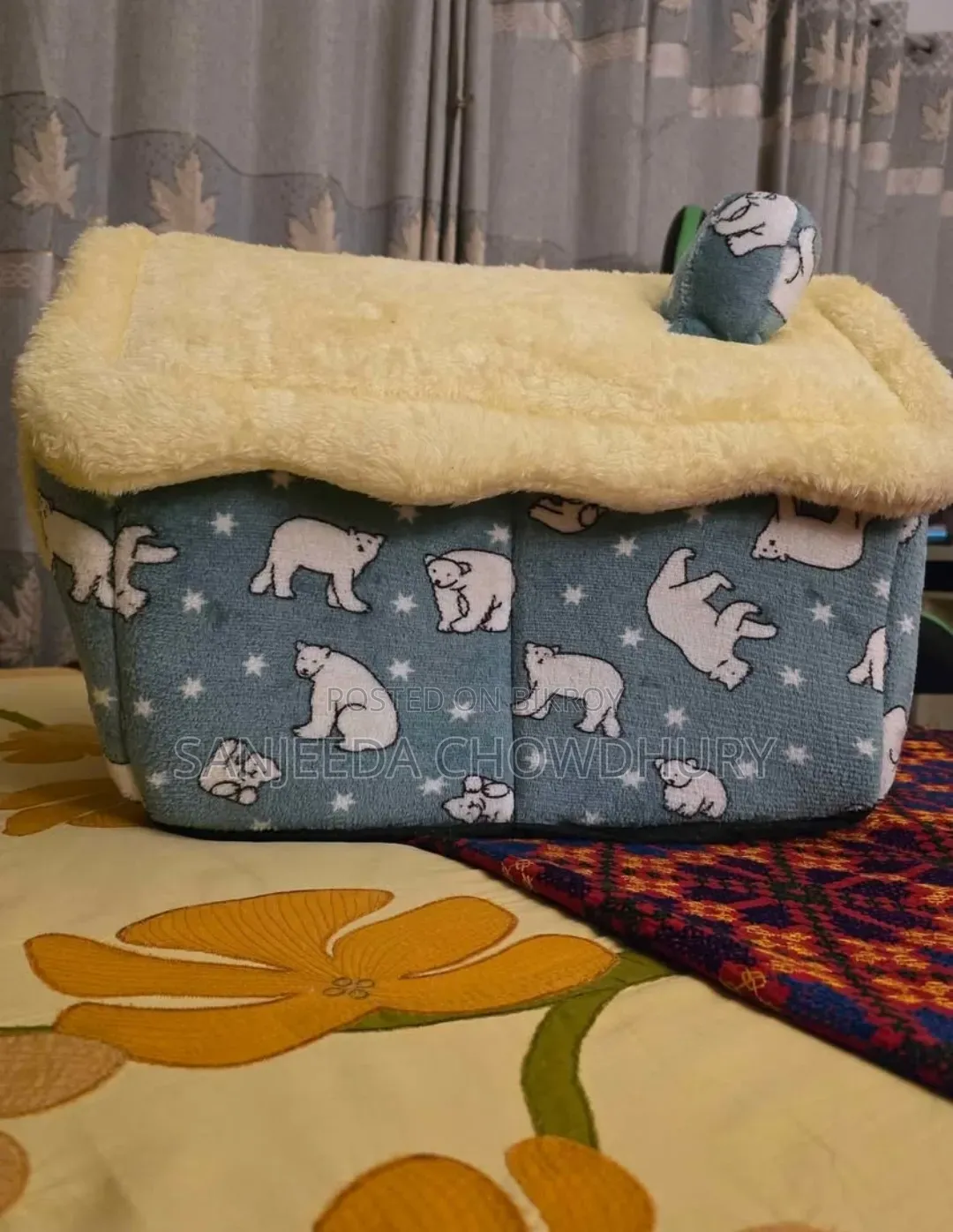 Pet House / Cat House