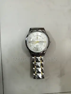 স্টাইলিশ জেন্টস এনালগ ঘড়ি