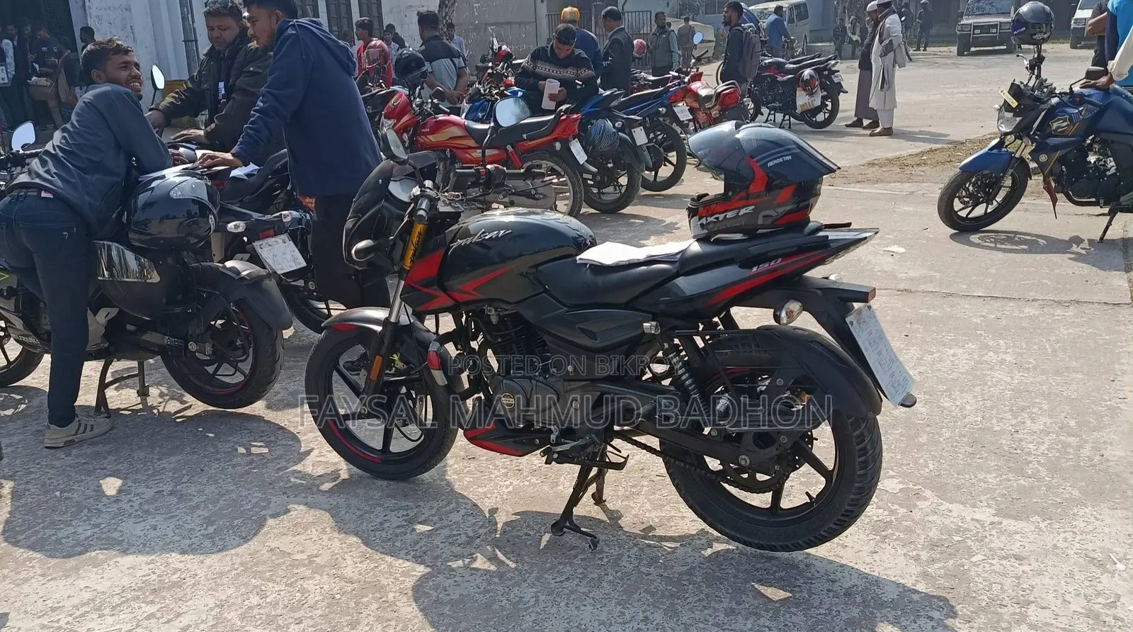 বাজাজ পালসার ১৫০ ২০১৯ ব্ল্যাক