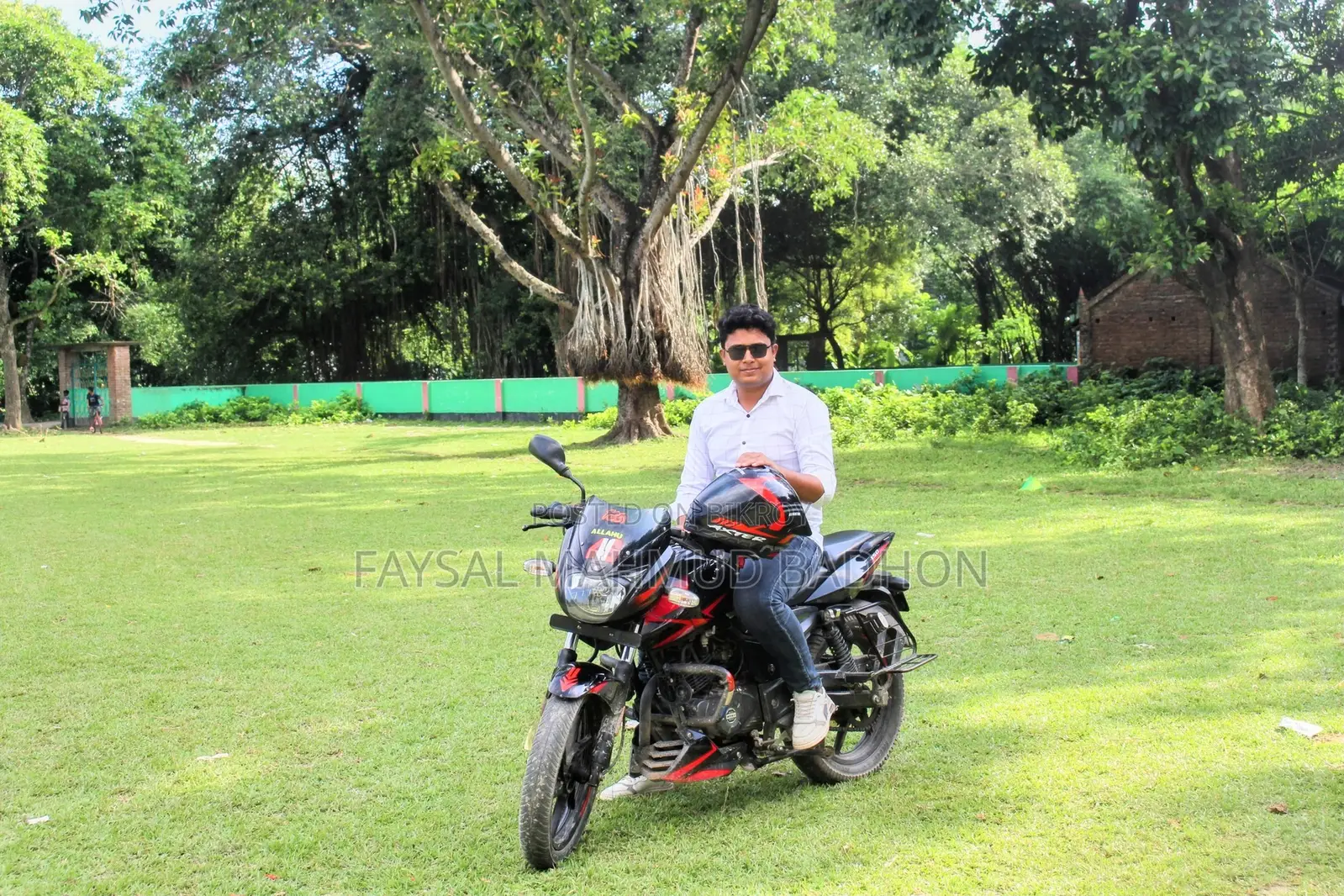 বাজাজ পালসার ১৫০ ২০১৯ ব্ল্যাক