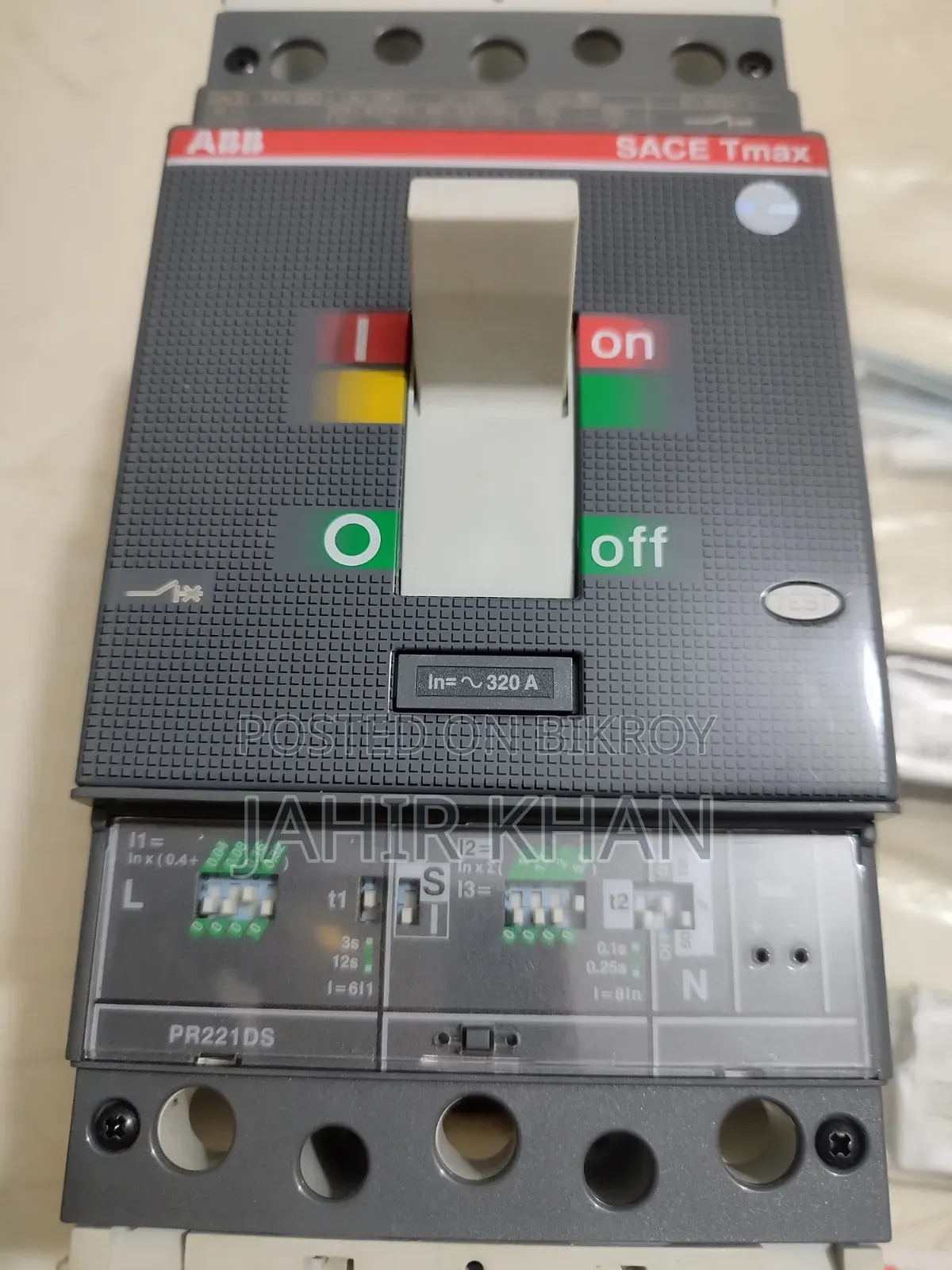 ABB সার্কিট ব্র্রেকার ৩২০এ