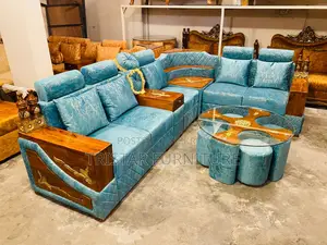 Corner Sofa with Round Table