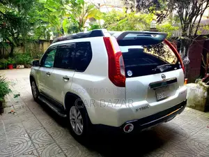 Nissan X-Trail 2.0 Petrol XE 2011 White