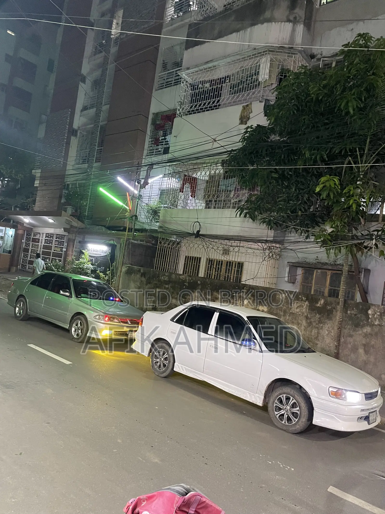 টয়োটা করোলা ১৯৯৬ সাদা