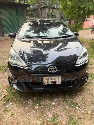 Toyota Aqua 2017 Black