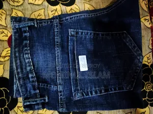 An attractive and durable denim jeans from the brand King Jns