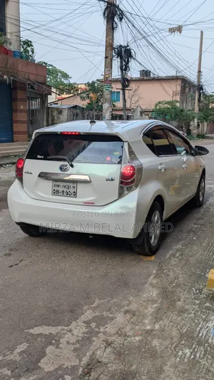 Toyota Aqua 2013 Pearl