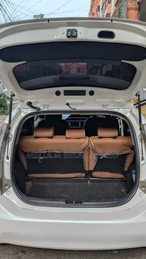 Toyota Aqua 2013 Pearl