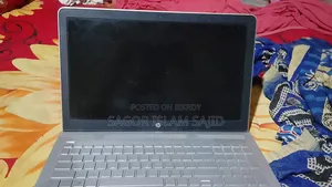 Laptop HP 14-Dq1088wm 8GB Intel Pentium SSD 250GB