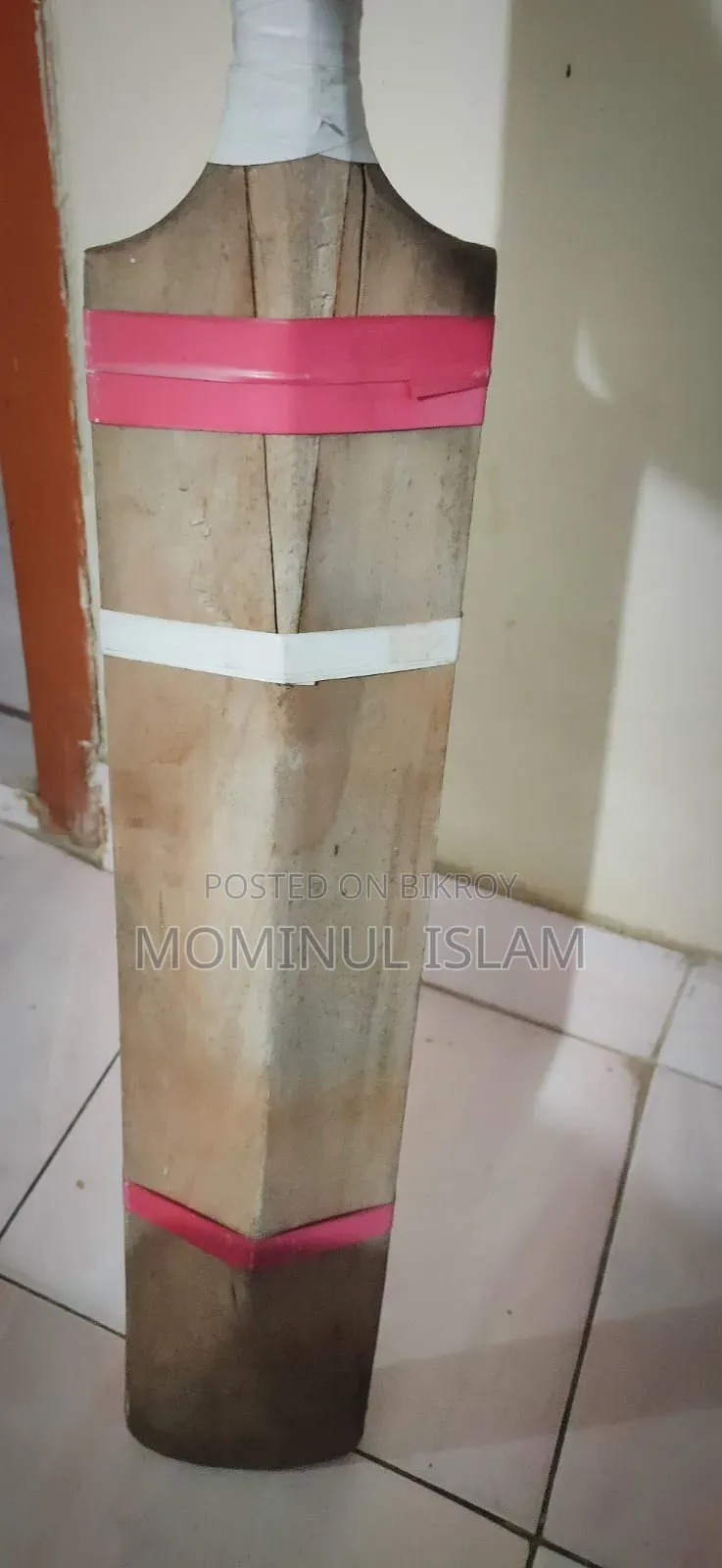 টেপ টেনিস খেলার জন্য মজবুত কাঠের ক্রিকেট ব্যাট (Cricket Bat)