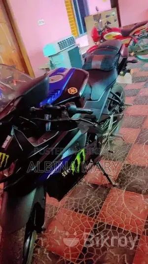 Yamaha R1 2019 Black