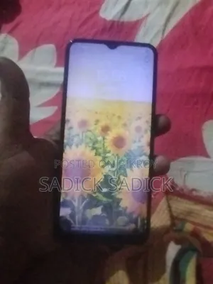 Vivo Y16 128 GB Gray