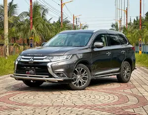মিতসুবিশি আউটল্যান্ডার ২০১৭ গ্রে