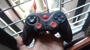 ব্লুটুথ গেমিং কন্ট্রোলার