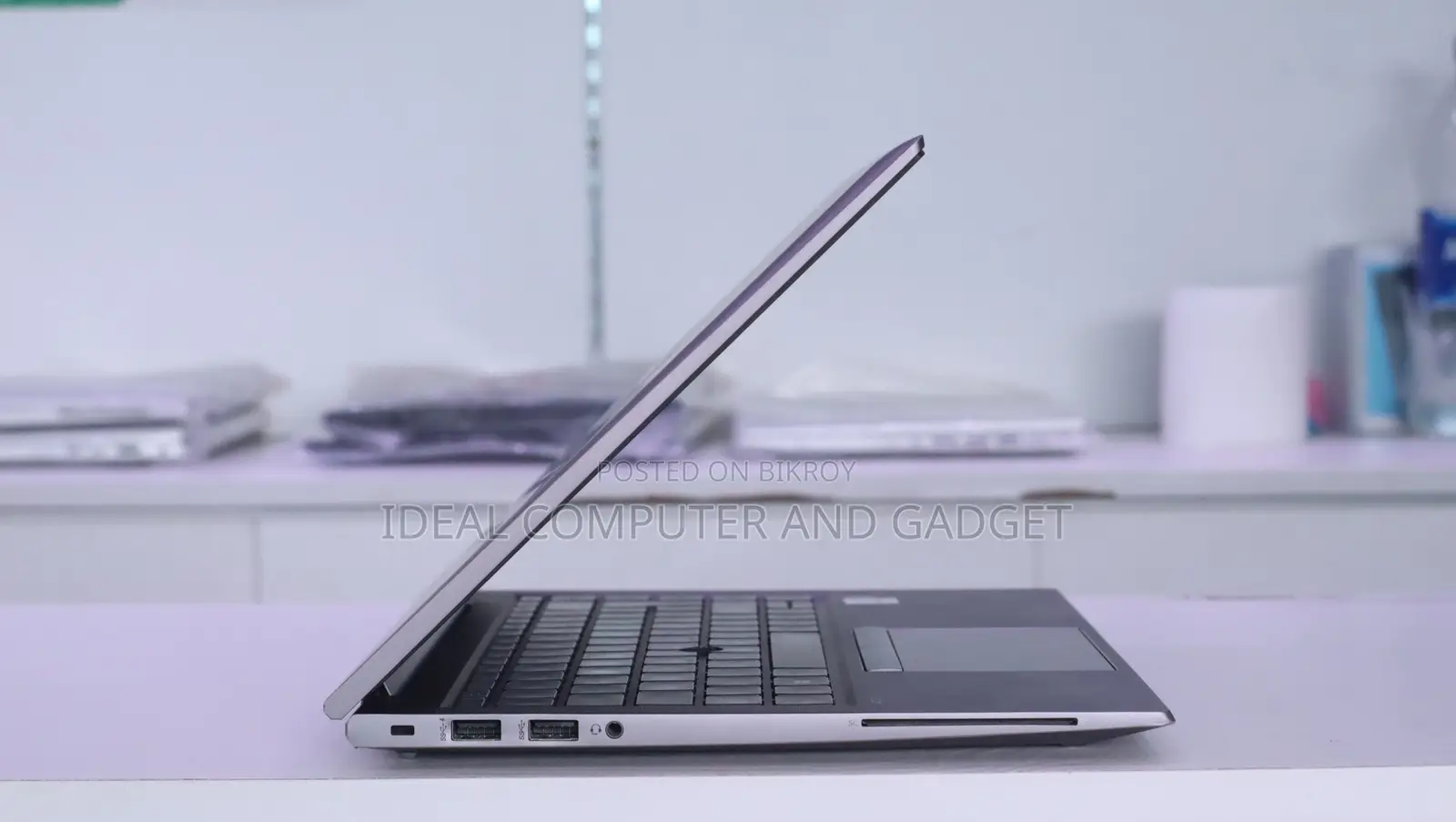 Laptop HP ZBook Firefly 14 G7 16GB Intel Core I5 SSD 512GB