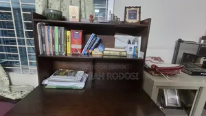 স্টাডি ডেস্ক