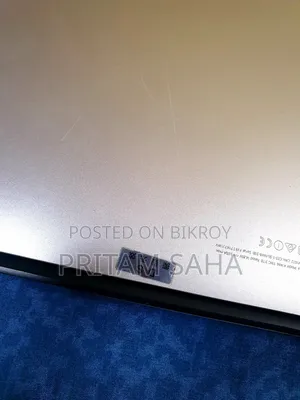ল্যাপটপ অ্যাপল ম্যাকবুক এয়ার ২০১৭ ৮জিবি ইন্টেল কোর আই৭ এইচডিডি+এসএসডি ২৫৬জিবি
