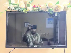 কনকা মানেই সোফা