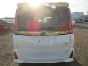 Toyota Noah 1.8 FWD Hybrid (7 Seater) 2021 Pearl