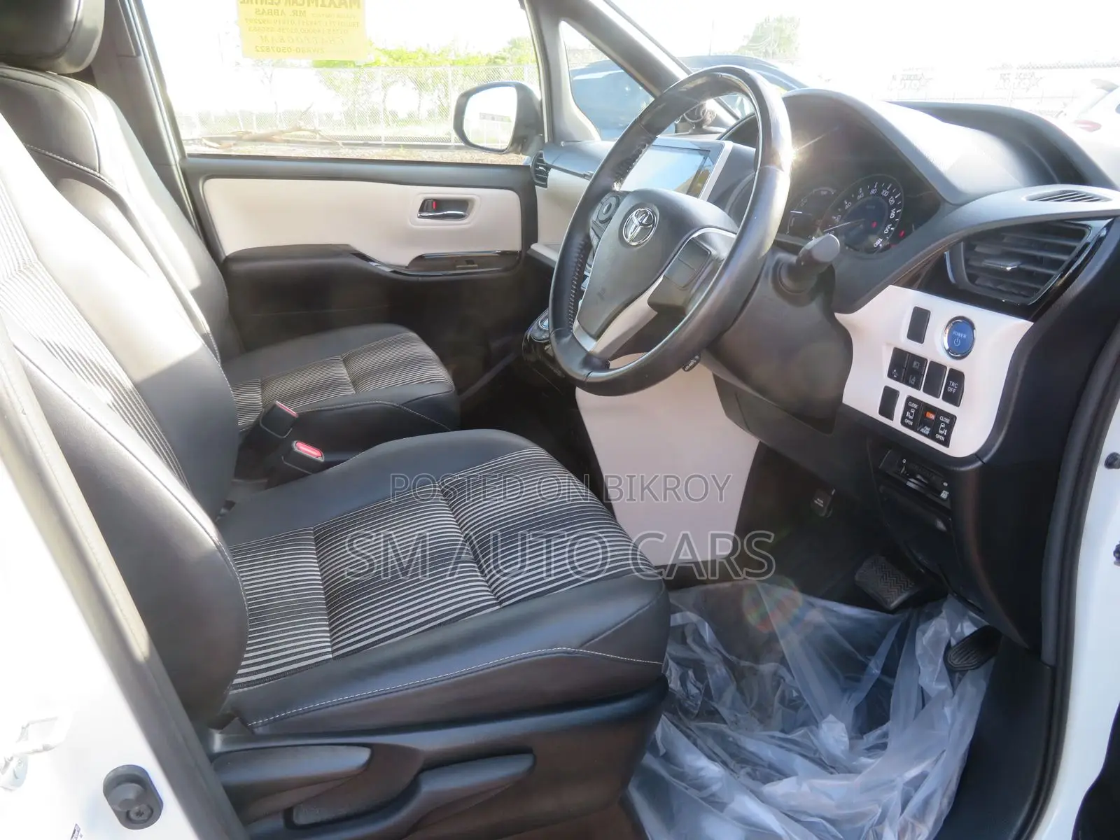 Toyota Noah 1.8 FWD Hybrid (7 Seater) 2021 Pearl