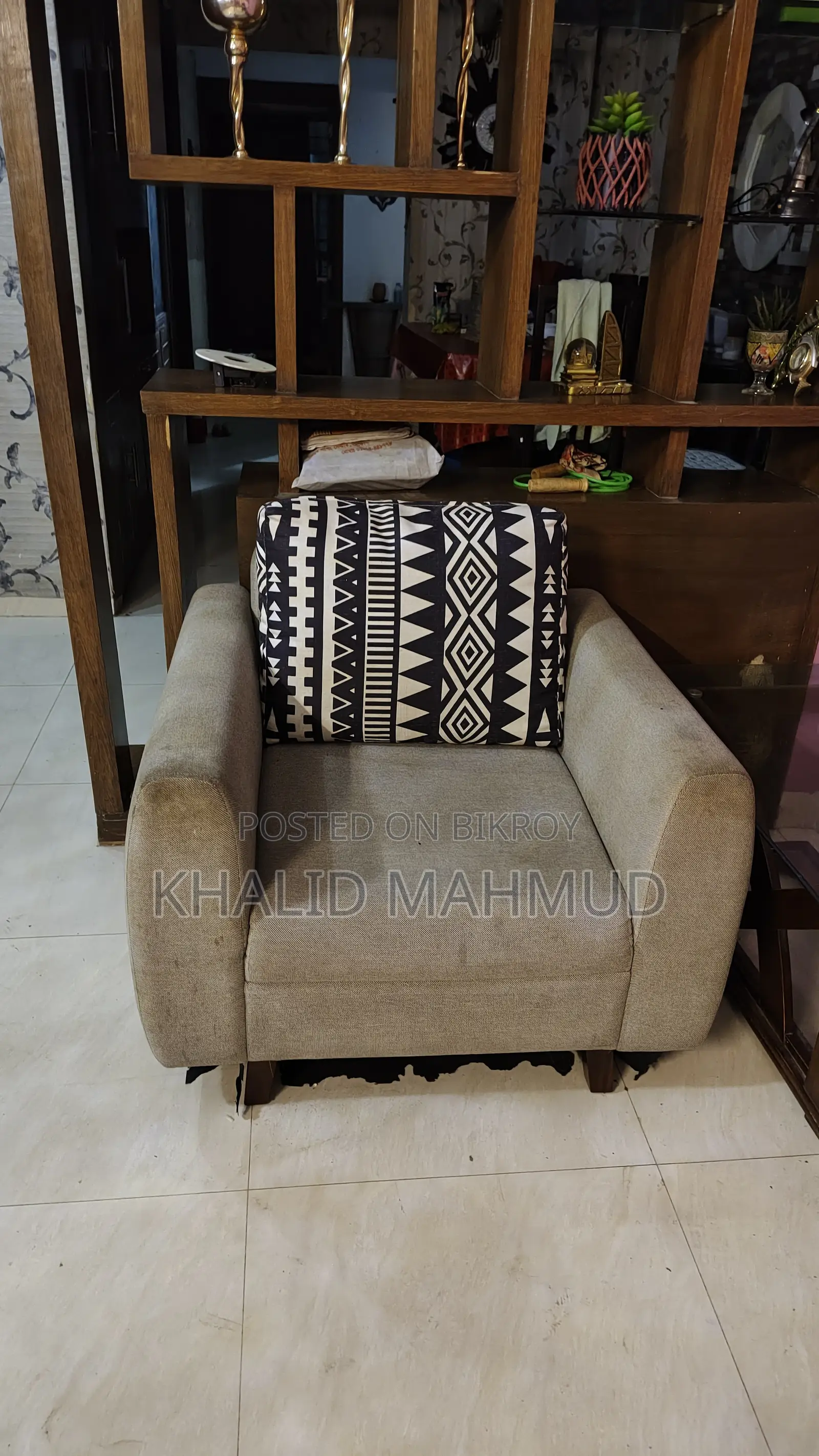 ড্রয়িং সোফা সেট ৩ পিস, ৫ সিট
