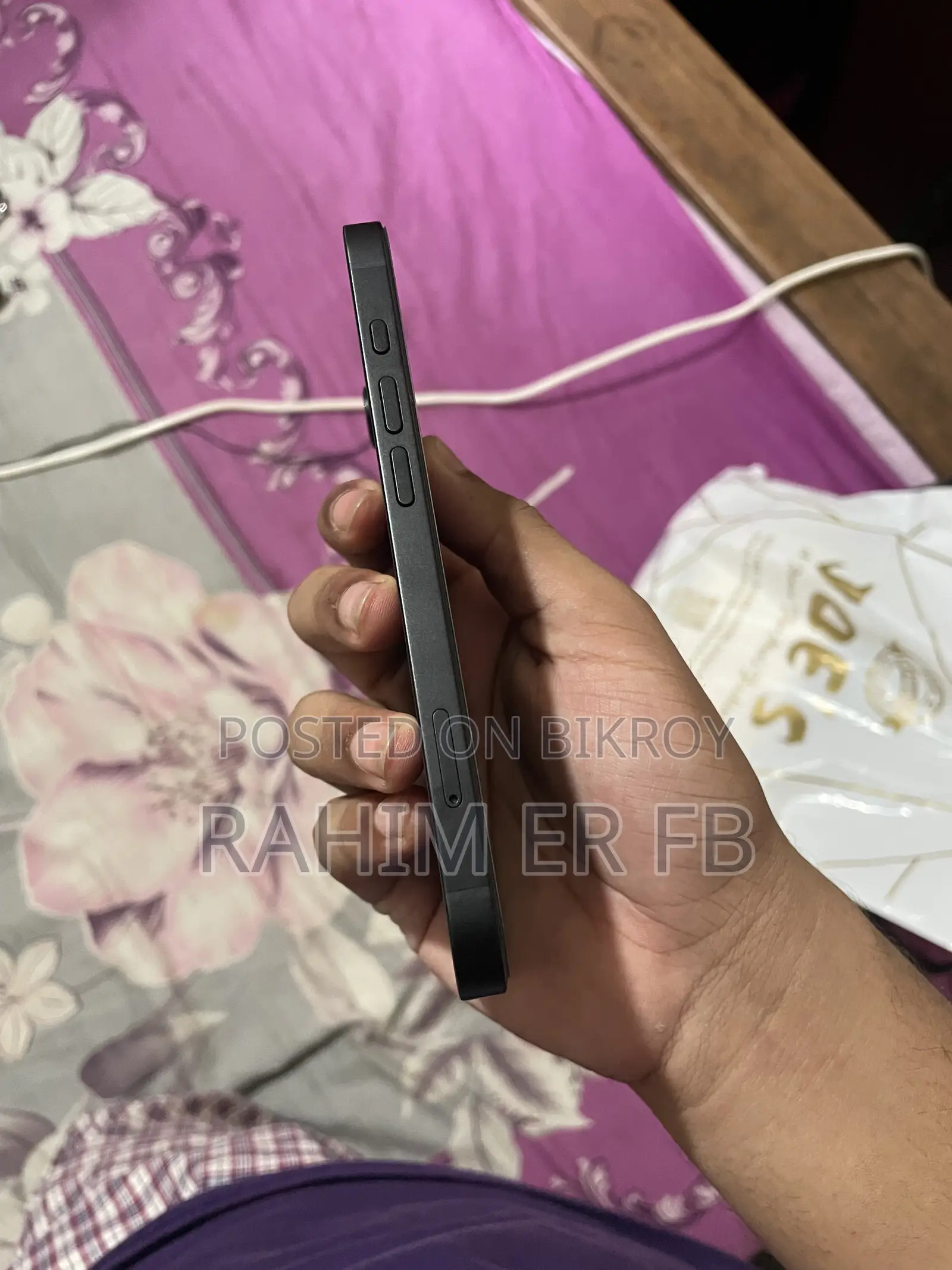Apple iPhone 16e 128 GB Black