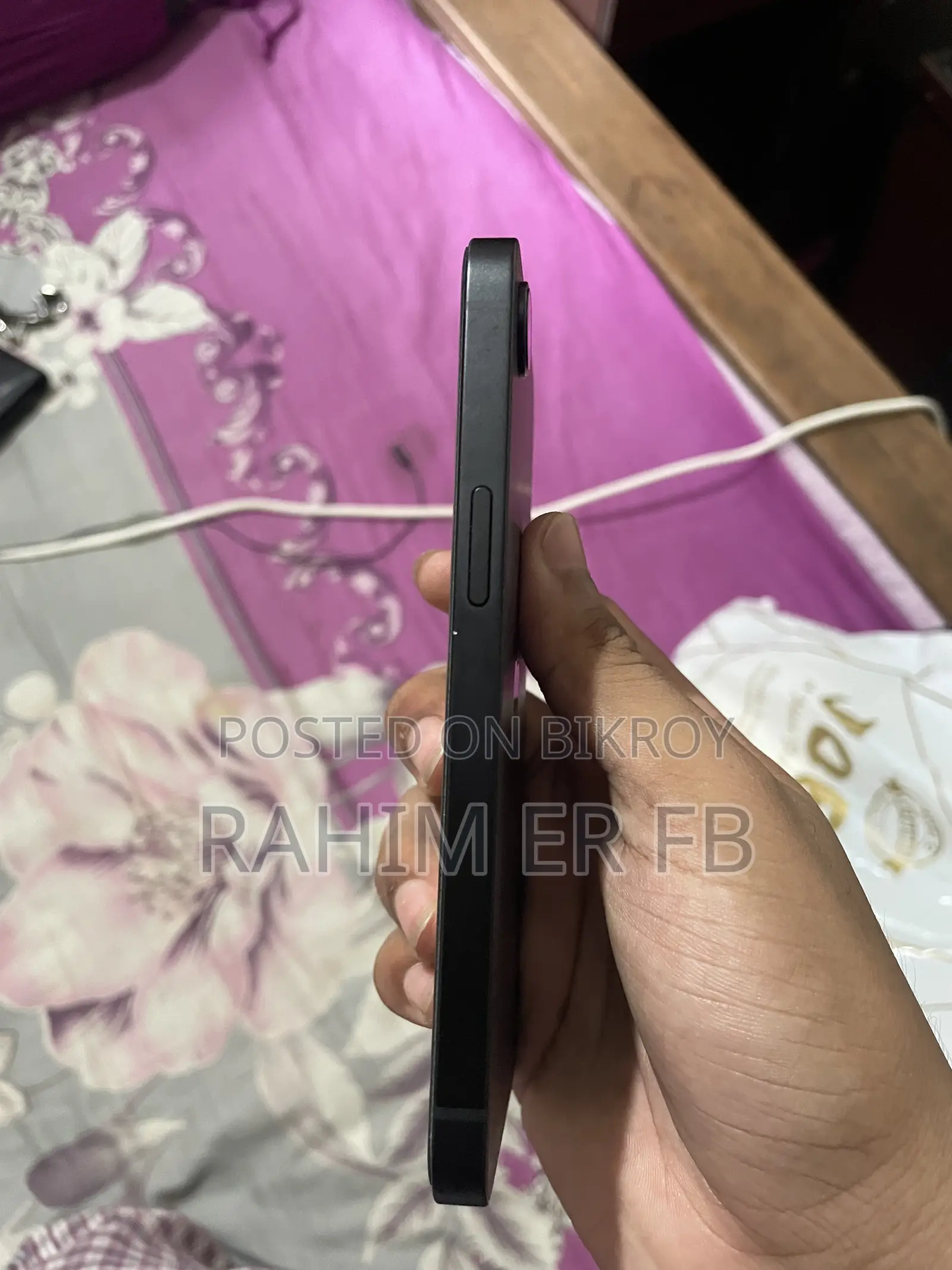 Apple iPhone 16e 128 GB Black