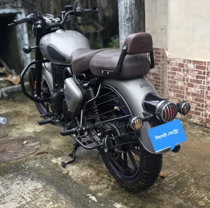 Royal Enfield Classic 350 2025 Gray