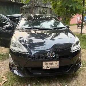 Toyota Aqua 2017 Black