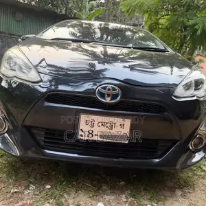 Toyota Aqua 2017 Black