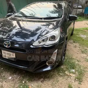 Toyota Aqua 2017 Black