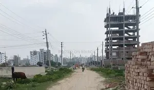 ৬০ ফুট জরা ৬ কাঠা মেট্রো স্টেশন সেকশন-১৭/আই