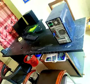 Boss/Executive Table