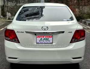 টয়োটা অ্যালিয়ন ২০১২ সাদা
