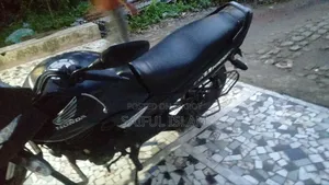Honda CB 2010 Black
