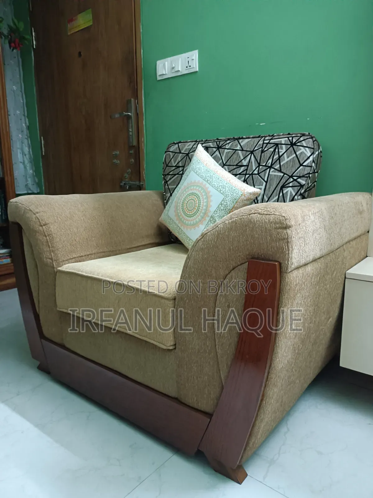 Hatil Sofa
