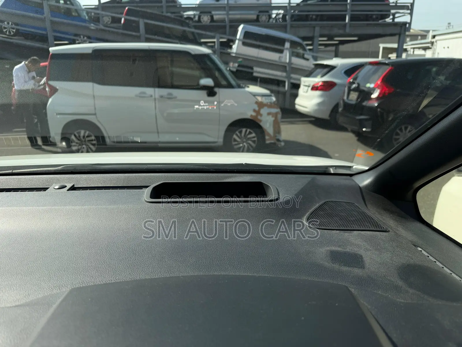 Toyota Voxy 2023 Pearl