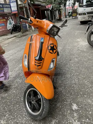 Vespa 150 2015 Orange