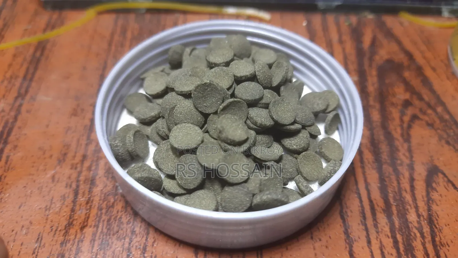 Fish Food Supplements