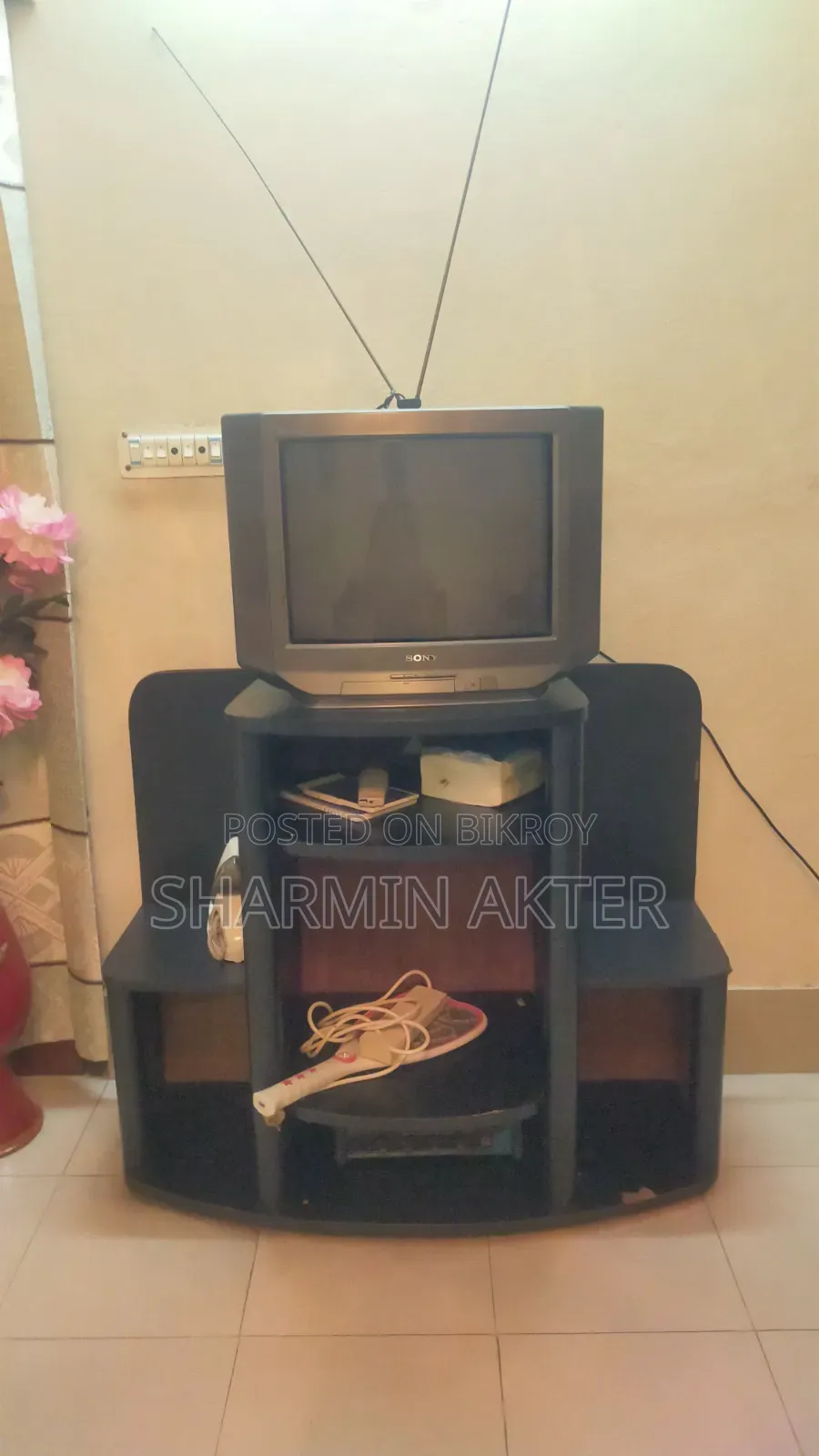 Sony Trinitron Wega CRT Tv