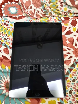 Apple iPad 9.7 64 GB Gray