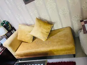 কাস্টমাইজ ডিভান