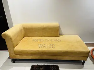 কাস্টমাইজ ডিভান